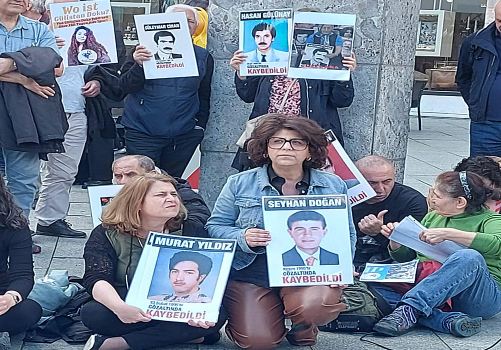 Köln`de Cumartesi Annelerinden 1000. Hafta eylemi