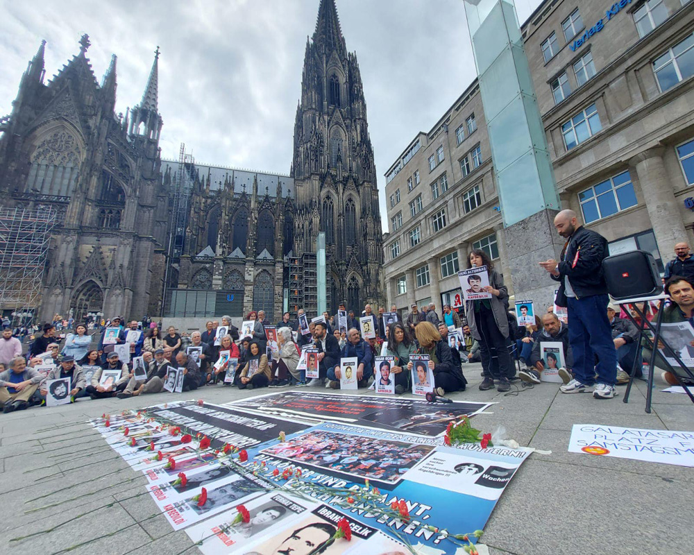 Köln`de Cumartesi Annelerinden 1000. Hafta eylemi