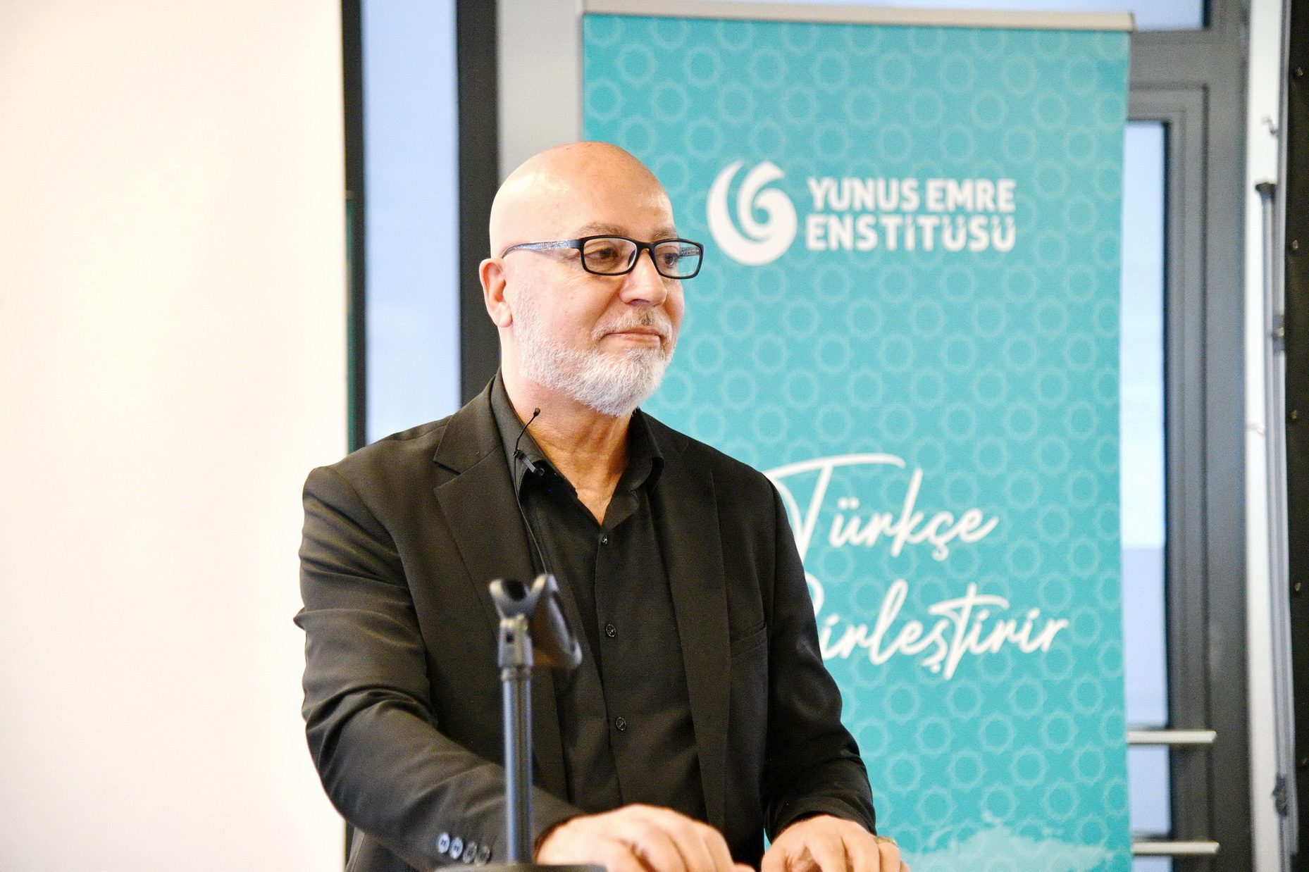 Berlin Yunus Emre Enstitüsü’nde Metin Akyol Söyleşisi ve Konser