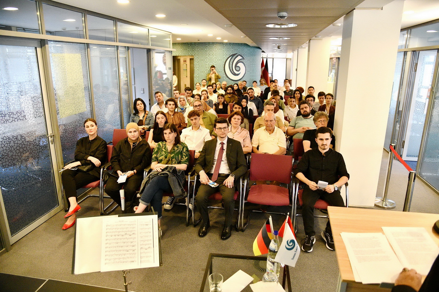 Berlin Yunus Emre Enstitüsü’nde Metin Akyol Söyleşisi ve Konser