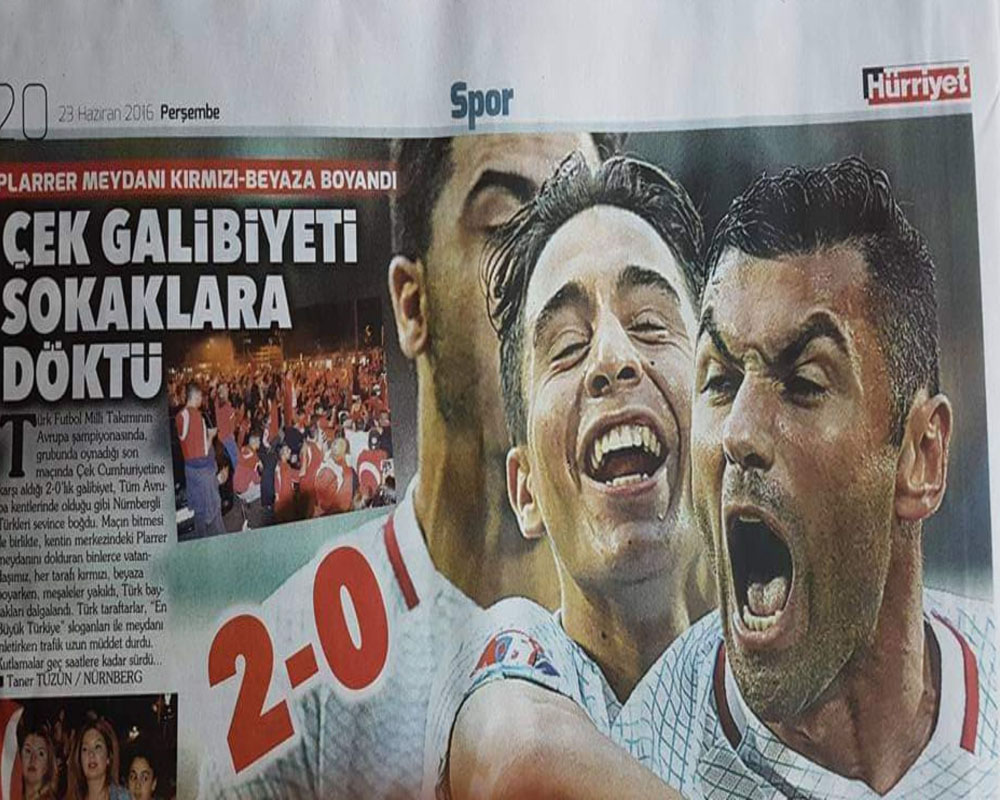 Çek galibiyeti sokaklara döktü