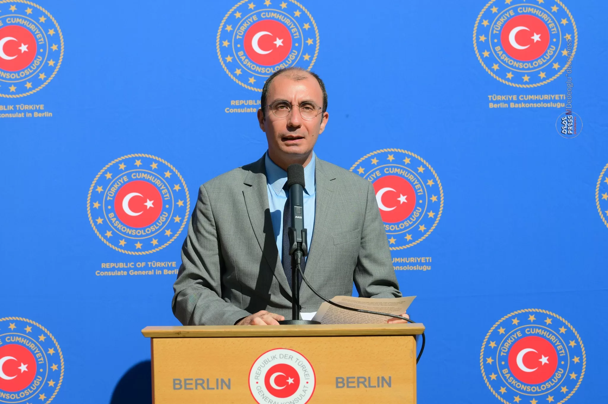 Berlin'de Türk toplumu bayramlaşma etkinliğinde bir araya geldi