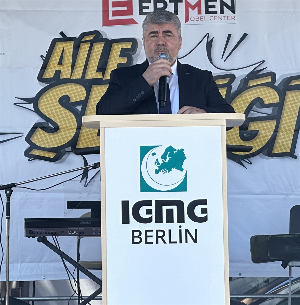 Berlin'de düzenlenen Aile Şenliği büyük ilgi gördü