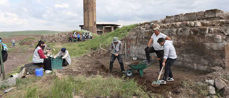Ani Ören Yeri'nde yeni sezonun kazı çalışmalarına başlandı