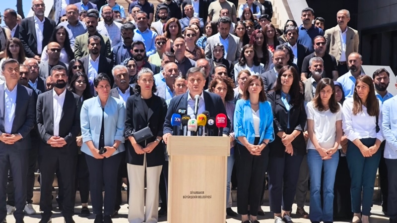 DEM Parti'den Tasarruf Genelgesi'ne tepki: "Belediyelerimize hiçbir iş yaptırılmayacak"