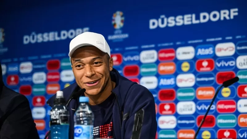 Fransa’nın kaptanı Mbappé gençleri sandığa çağırdı; 'aşırılıklara' karşı uyardı