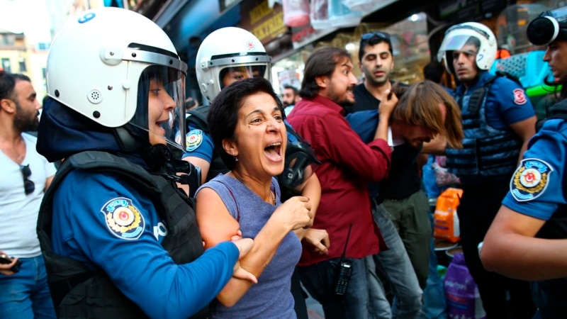 “İşçi hakları sistematik saldırı altında”