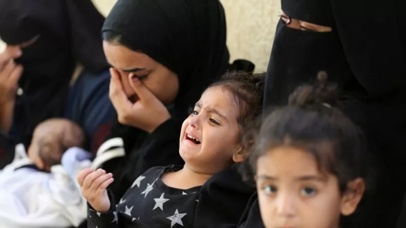 İsrail güçleri Refah’ta ilerleyişini sürdürüyor; merkez kamplarda 17 Filistinli öldürüldü