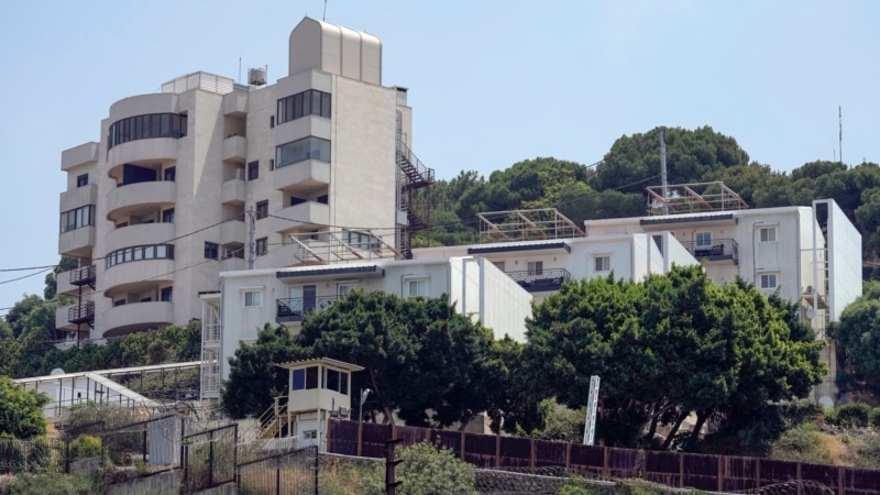 Lübnan'daki ABD Büyükelçiliği önünde ateş açan silahlı saldırgan yakalandı