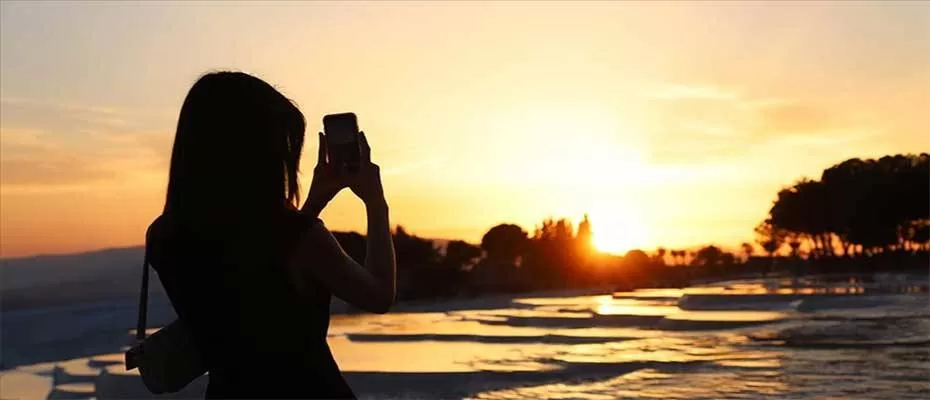 Pamukkale'yi 4 günde yaklaşık 32 bin ziyaretçi gezdi