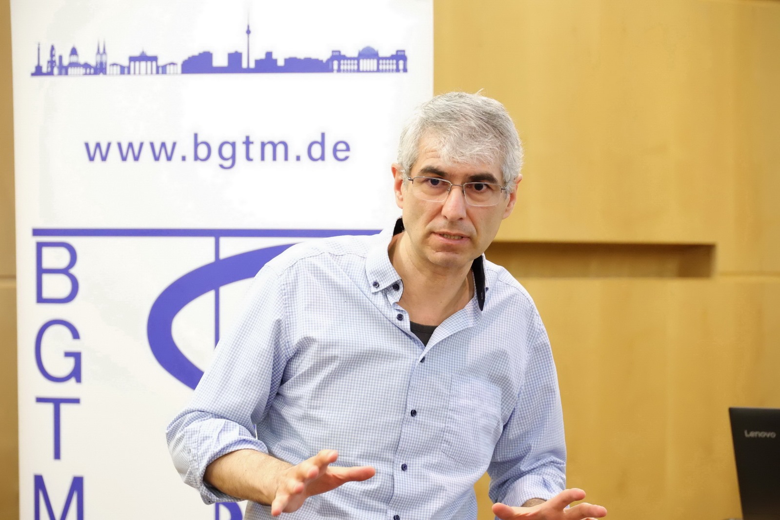 Berlin Türk Sağlık Elemanları Derneği Yeni Yönetimini Seçti
