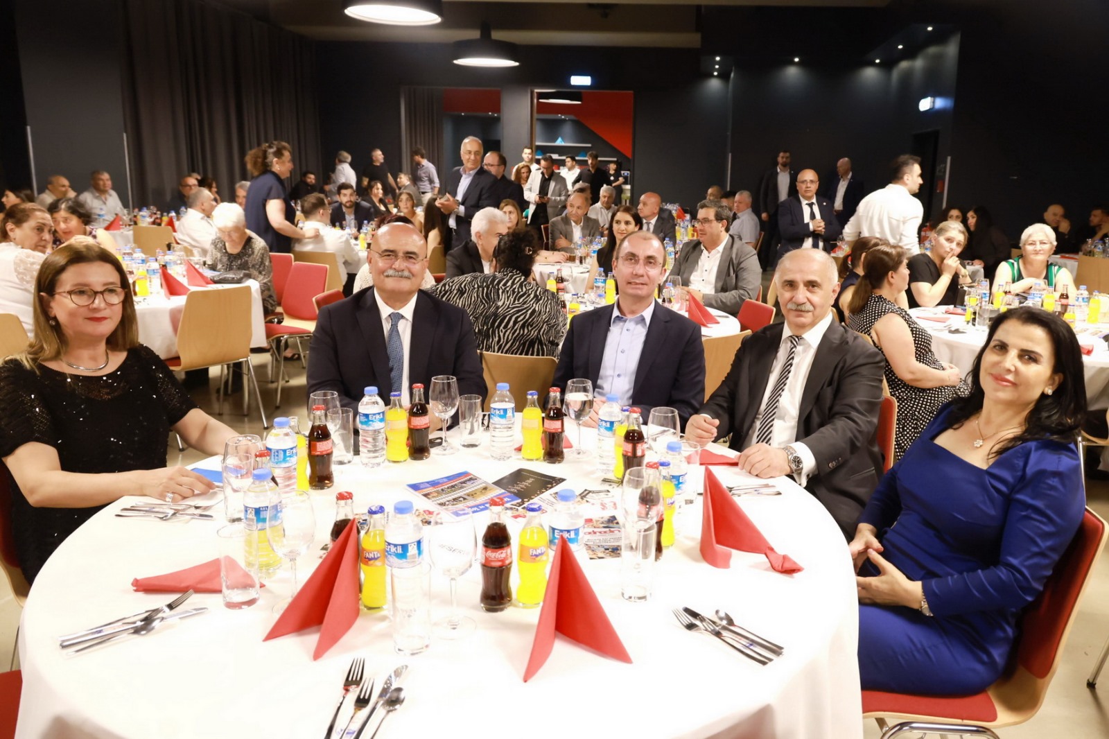 Berlin'de Muhteşem Bahadın Yaşlanma Vakfı Dayanışma Gecesi