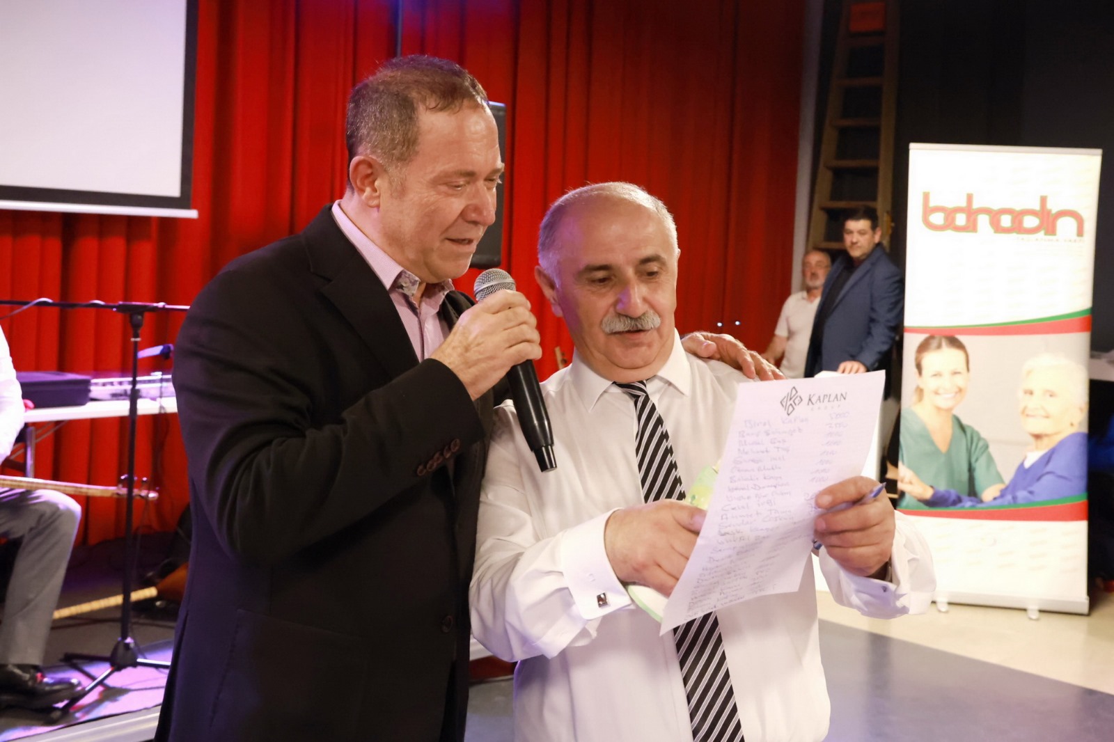 Berlin'de Muhteşem Bahadın Yaşlanma Vakfı Dayanışma Gecesi