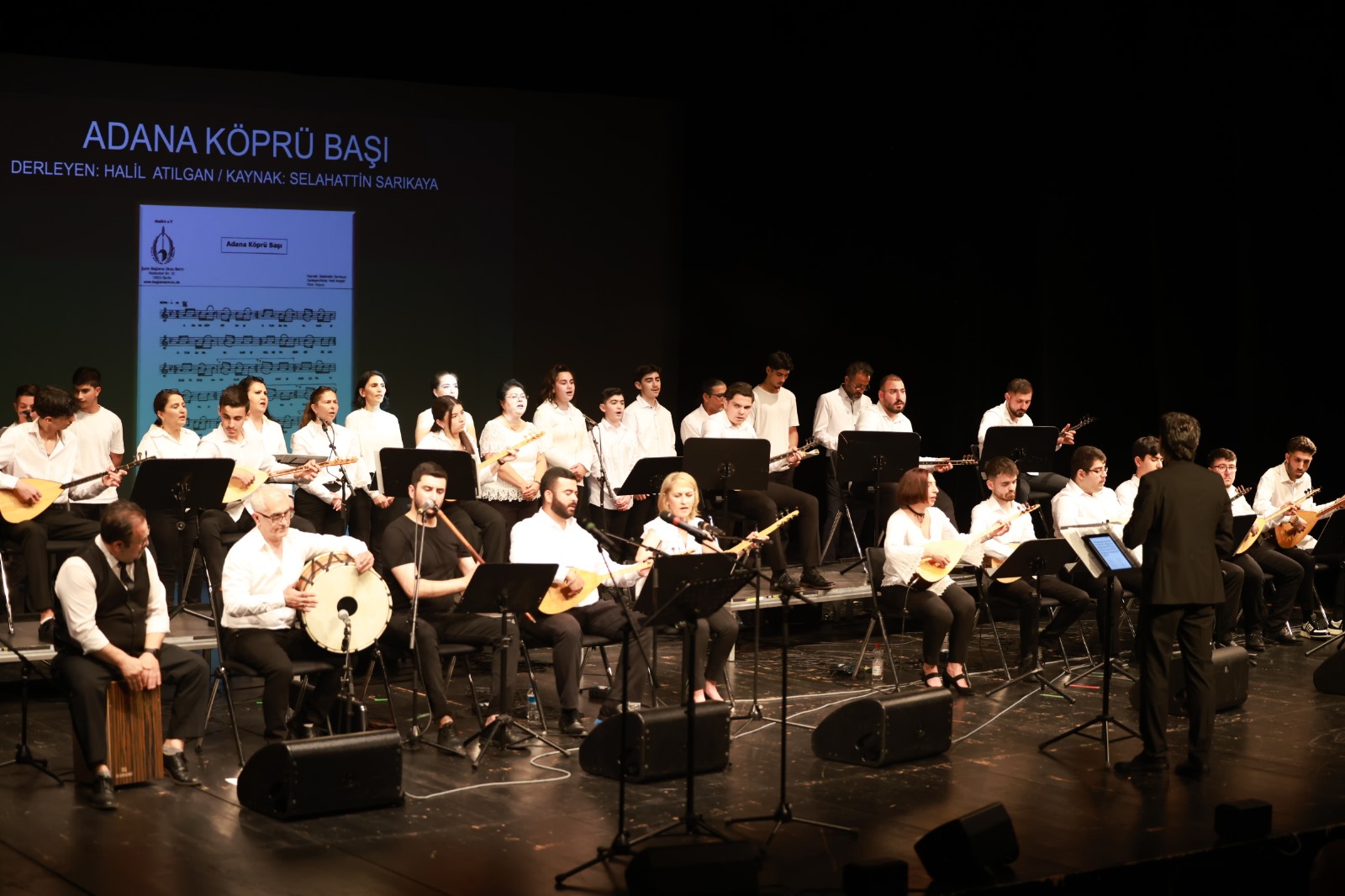 Şahin Bağlama Okulu, kuruluşunun 24. Yılını güzel bir konserle kutladı