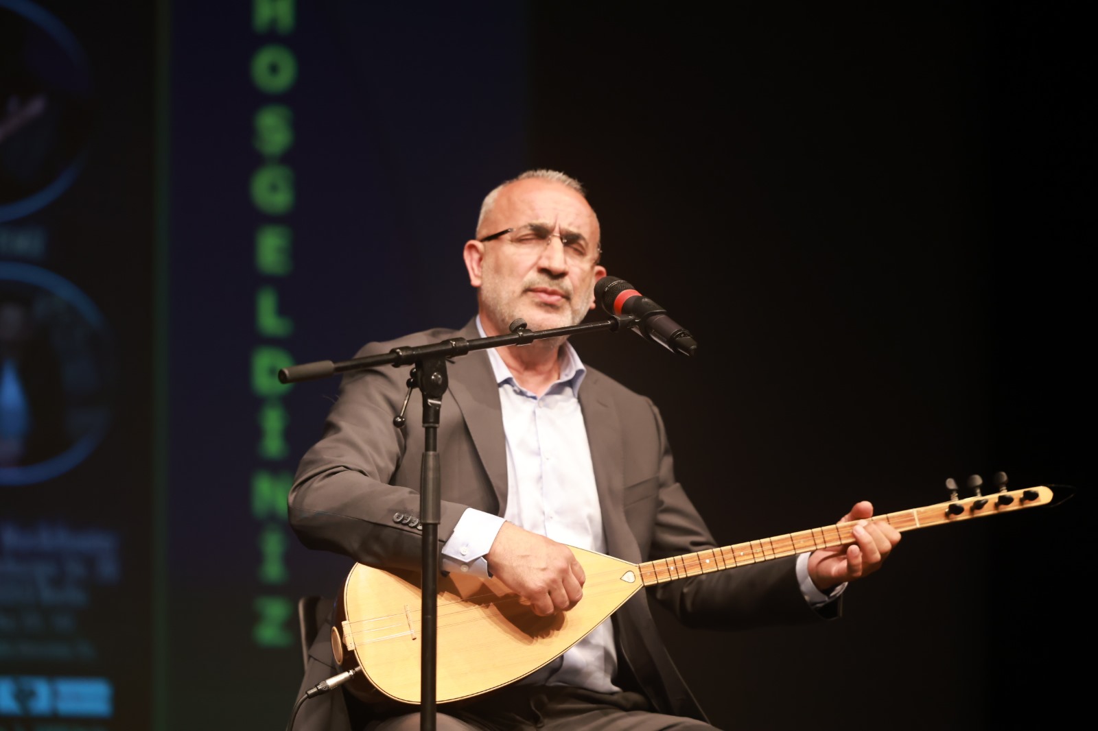 Şahin Bağlama Okulu, kuruluşunun 24. Yılını güzel bir konserle kutladı