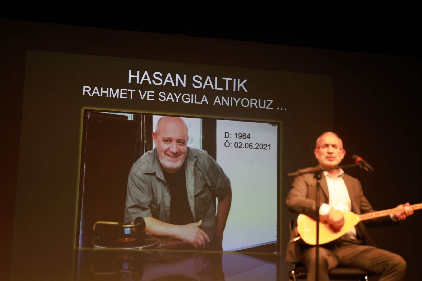 Şahin Bağlama Okulu, kuruluşunun 24. Yılını güzel bir konserle kutladı