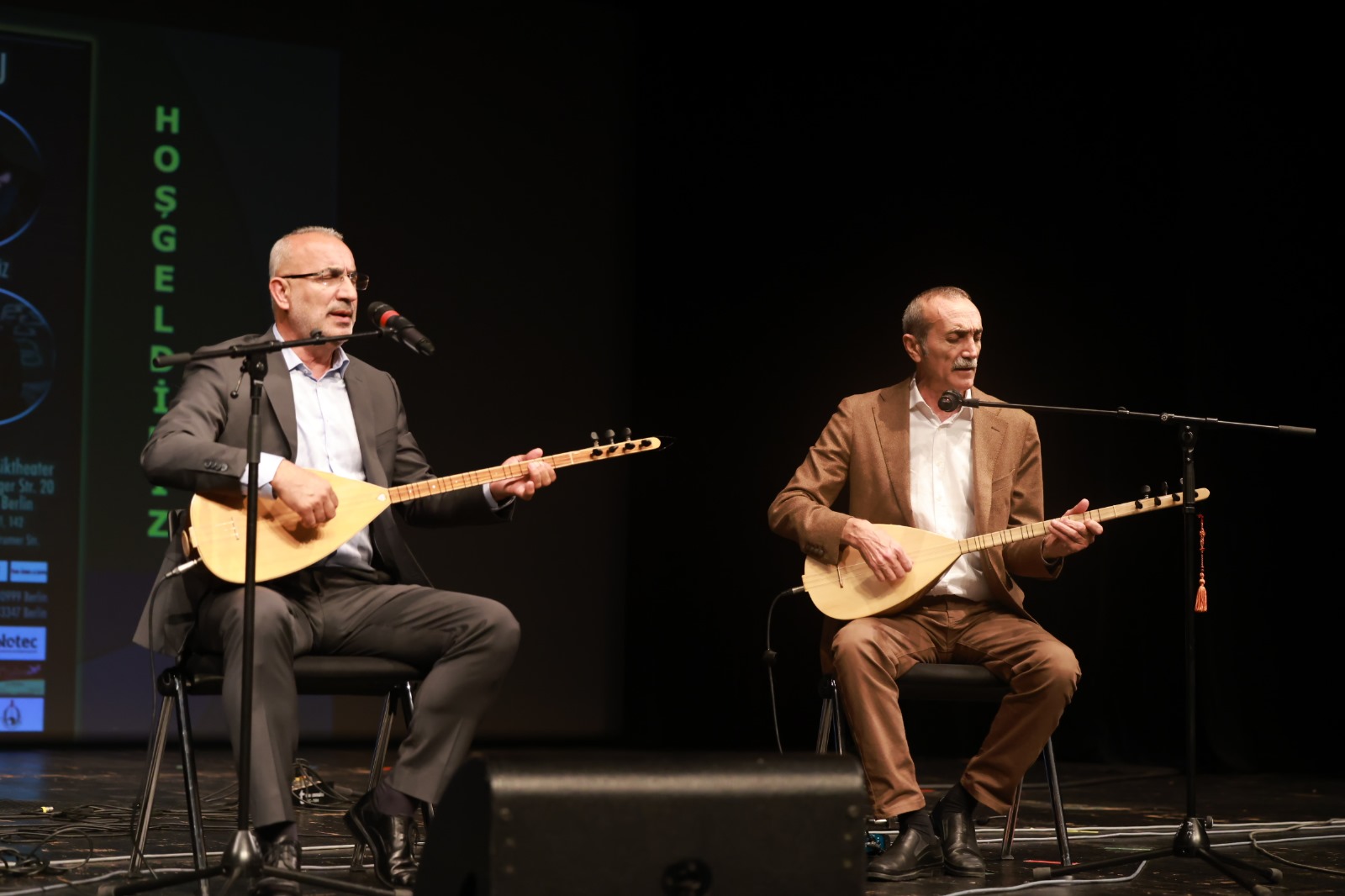 Şahin Bağlama Okulu, kuruluşunun 24. Yılını güzel bir konserle kutladı