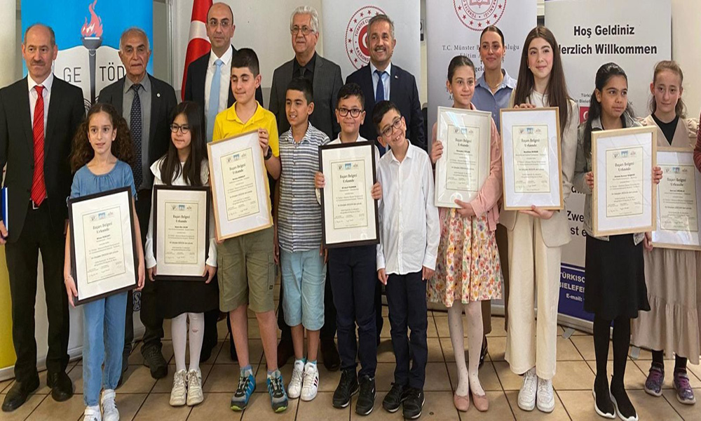 Anadil derslerini teşvik için okuma yarışması