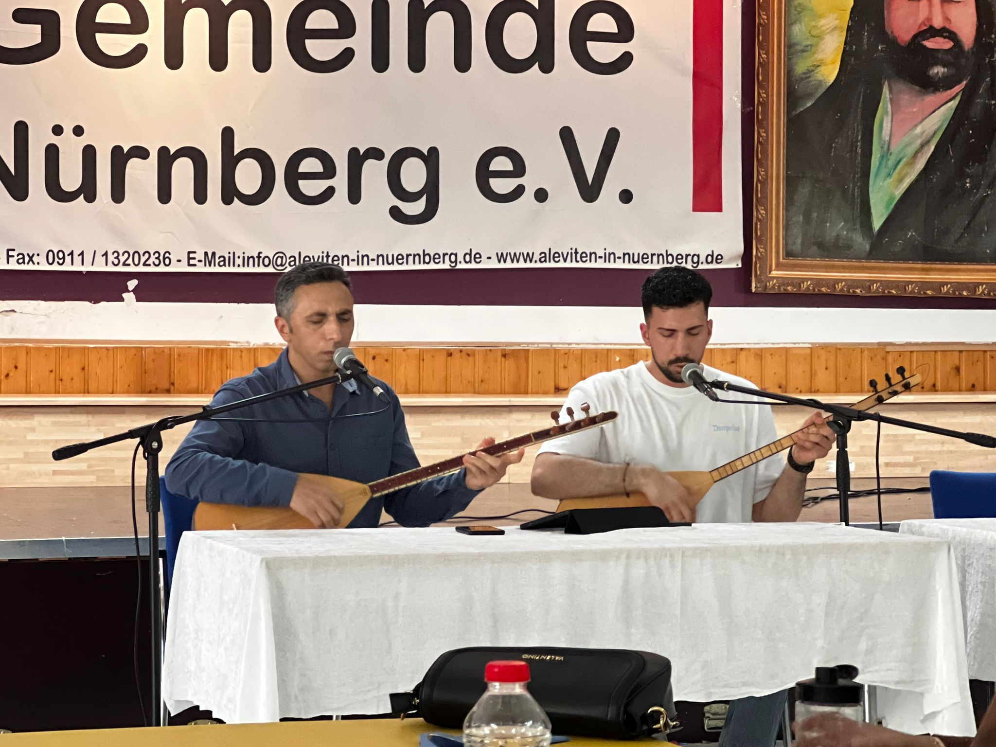 Nürnberg’de barış dostluk ve sevgi içinde aşure ikramı