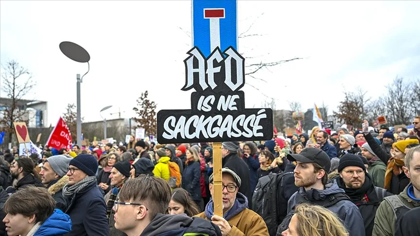 AfD, Thüringen eyalet meclisini ilk oturumda çıldırttı