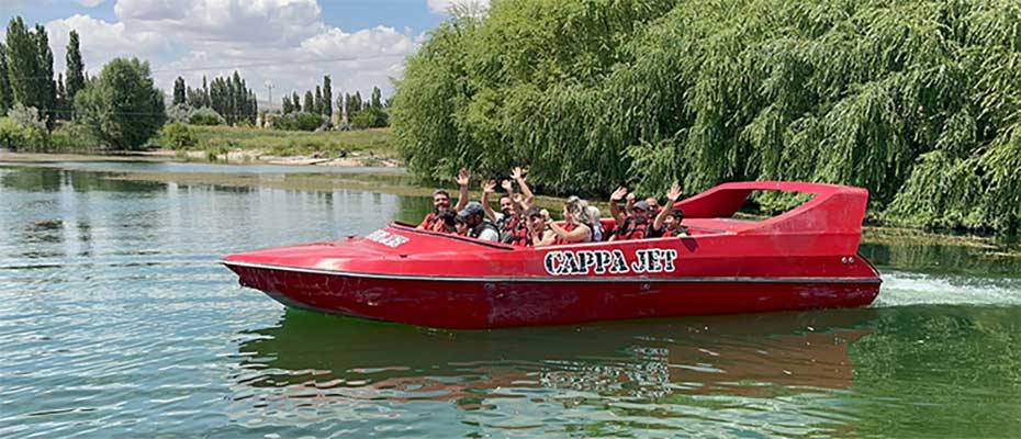 Kapadokya’da turistlere Bayramhacılı Barajı gölünde alternatif aktiviteler sunuluyor