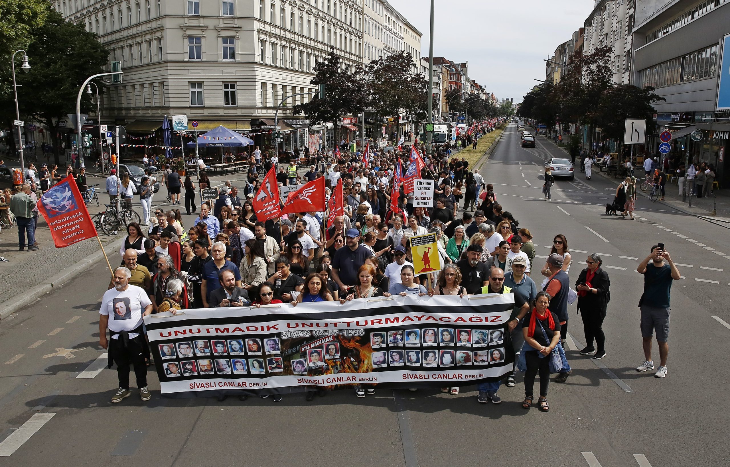 Madımak’ta katledilen 33 Can Berlin’de Anıldı