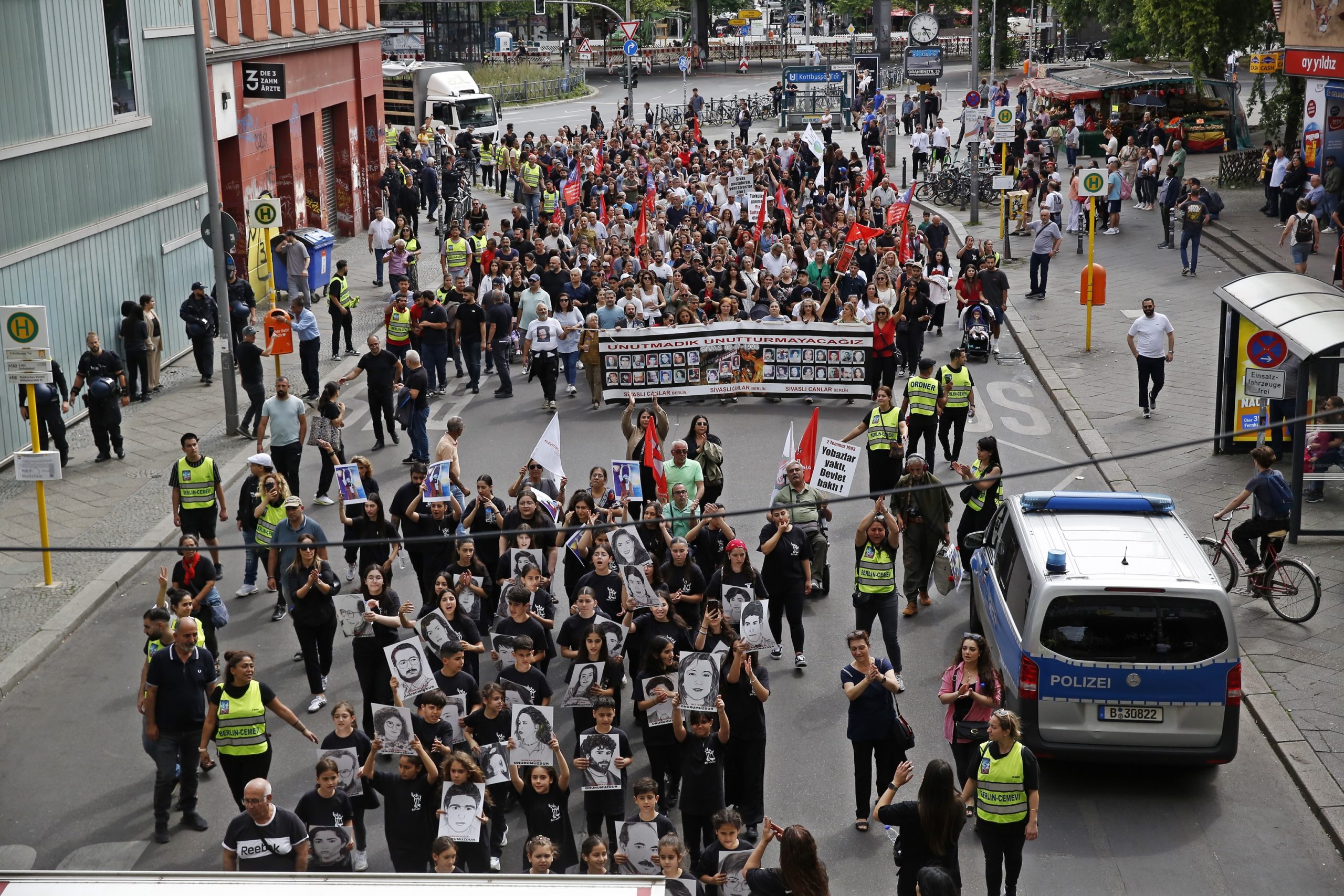 Madımak’ta katledilen 33 Can Berlin’de Anıldı