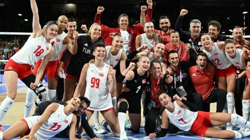 Türkiye Kadın Milli Voleybol Takımı Olimpiyatlar’da yarı finalde