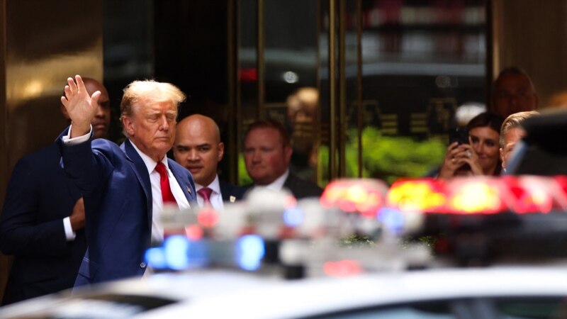 Trump'ın sus payı davasında yargıç, başkanlık dokunulmazlığına ilişkin karar tarihini erteledi