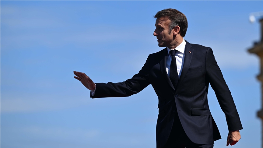 Solcu partiden Cumhurbaşkanı Macron'u azletme tehdidi