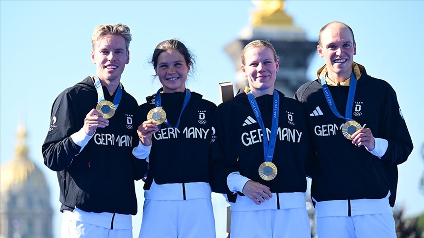 Almanya, triatlon karışık takımlarda altın madalya kazandı