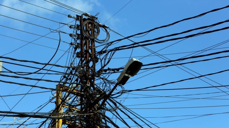 Lübnan'da elektriksiz hayat