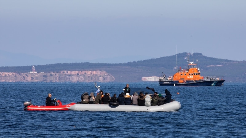 Muhalefet, Türkiye’nin “Yunan botlarının Türk karasularını ihlaline” verdiği tepkiyi yeterli bulmuyor