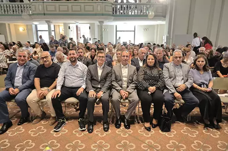 Antakya Medeniyetler Korosu’ndan depremzedeler yararına konser