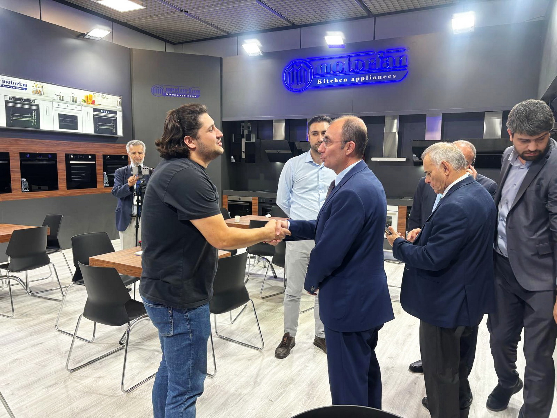 Başkonsolos Şanlı, ‘IFA Berlin 2024’ Elektronik Fuarı’nı Ziyaret Etti