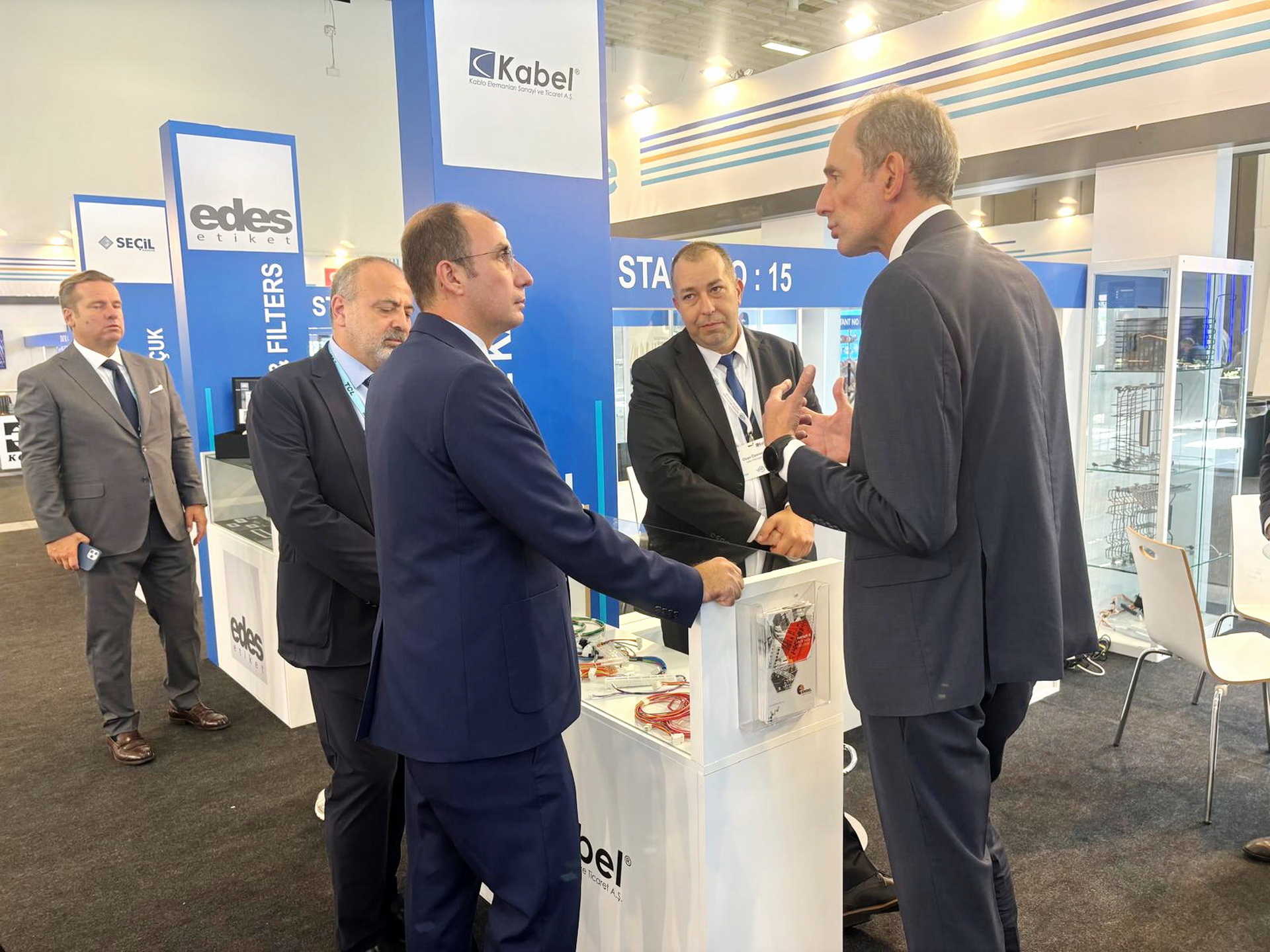 Başkonsolos Şanlı, ‘IFA Berlin 2024’ Elektronik Fuarı’nı Ziyaret Etti