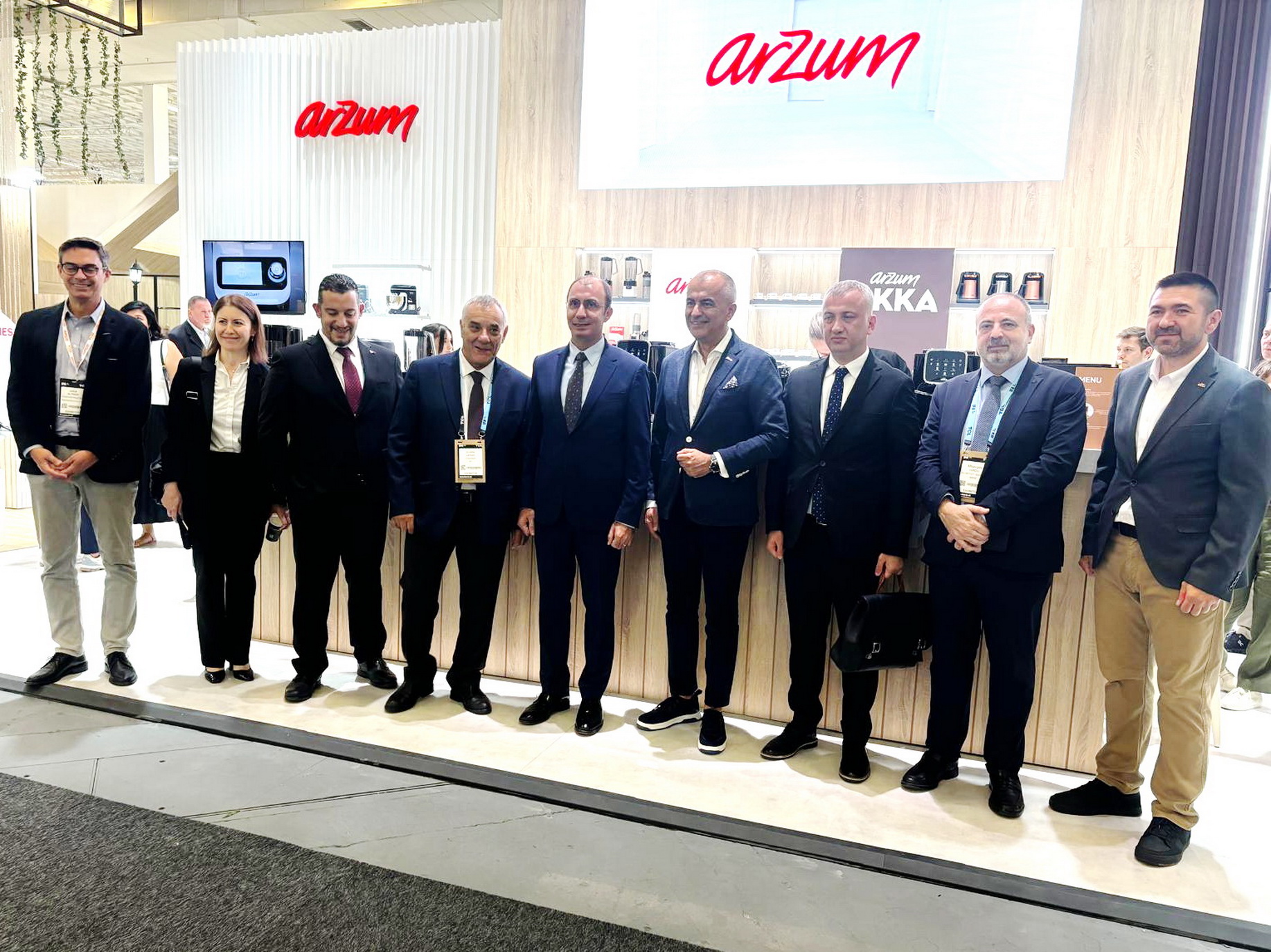 Başkonsolos Şanlı, ‘IFA Berlin 2024’ Elektronik Fuarı’nı Ziyaret Etti