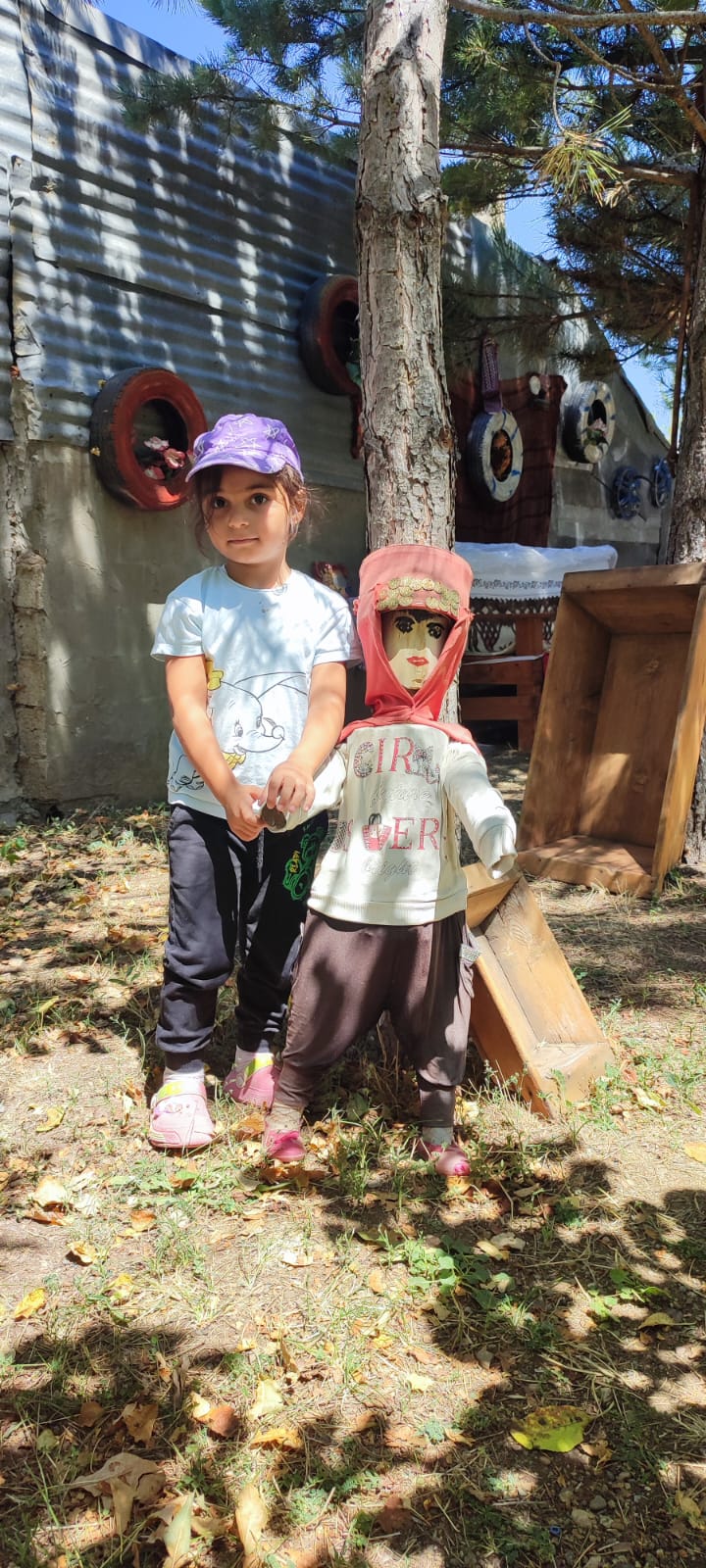 Sivas'taki pembe renkli ev yoğun ilgi görüyor