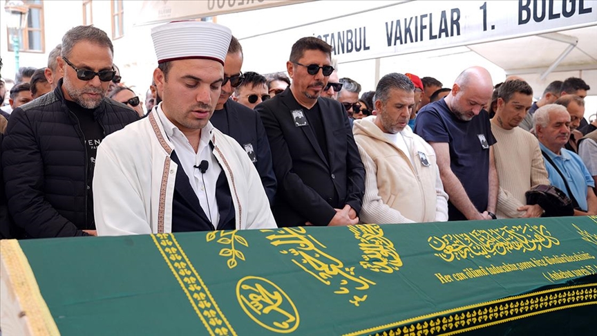 Metin Arolat için İstanbul'da cenaze namazı kılındı