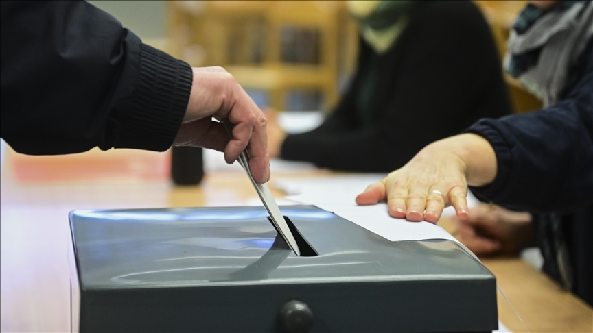 AfD, ilk kez bir eyalet parlamentosu seçiminde ilk sırayı aldı