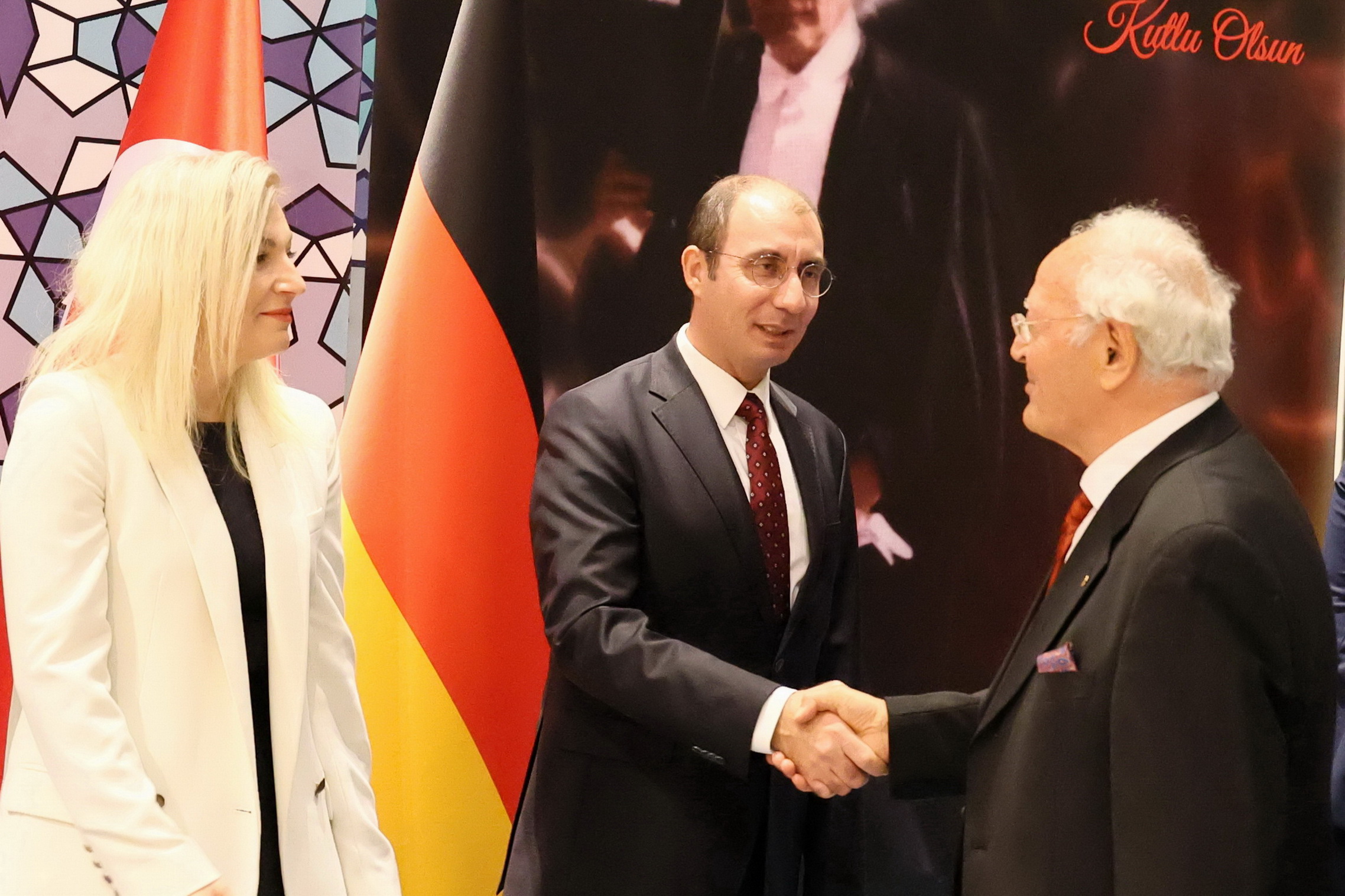 Berlin`de Türkiye Cumhuriyeti'nin 101'inci yılı kutlandı