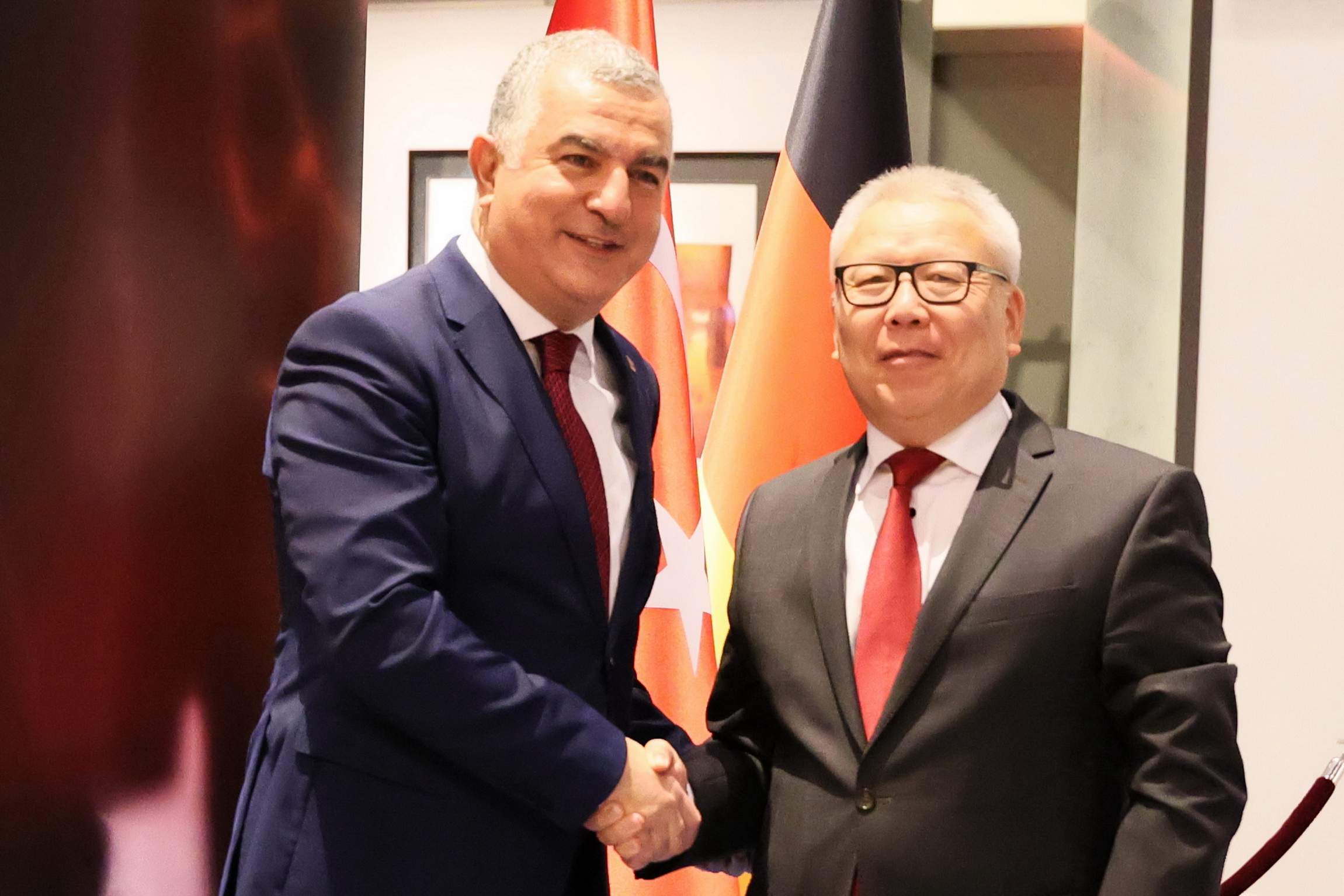 Berlin`de Türkiye Cumhuriyeti'nin 101'inci yılı kutlandı