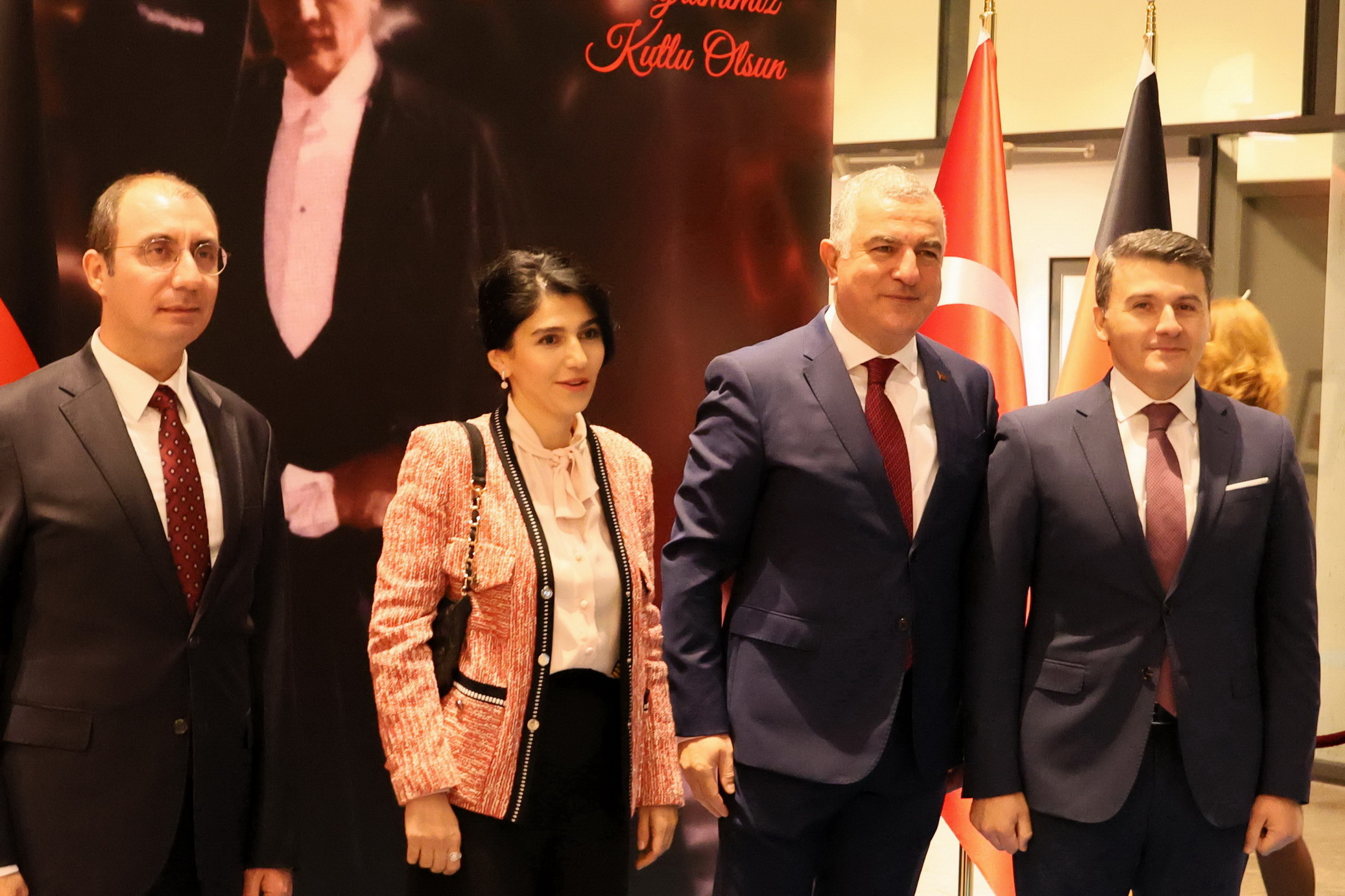 Berlin`de Türkiye Cumhuriyeti'nin 101'inci yılı kutlandı