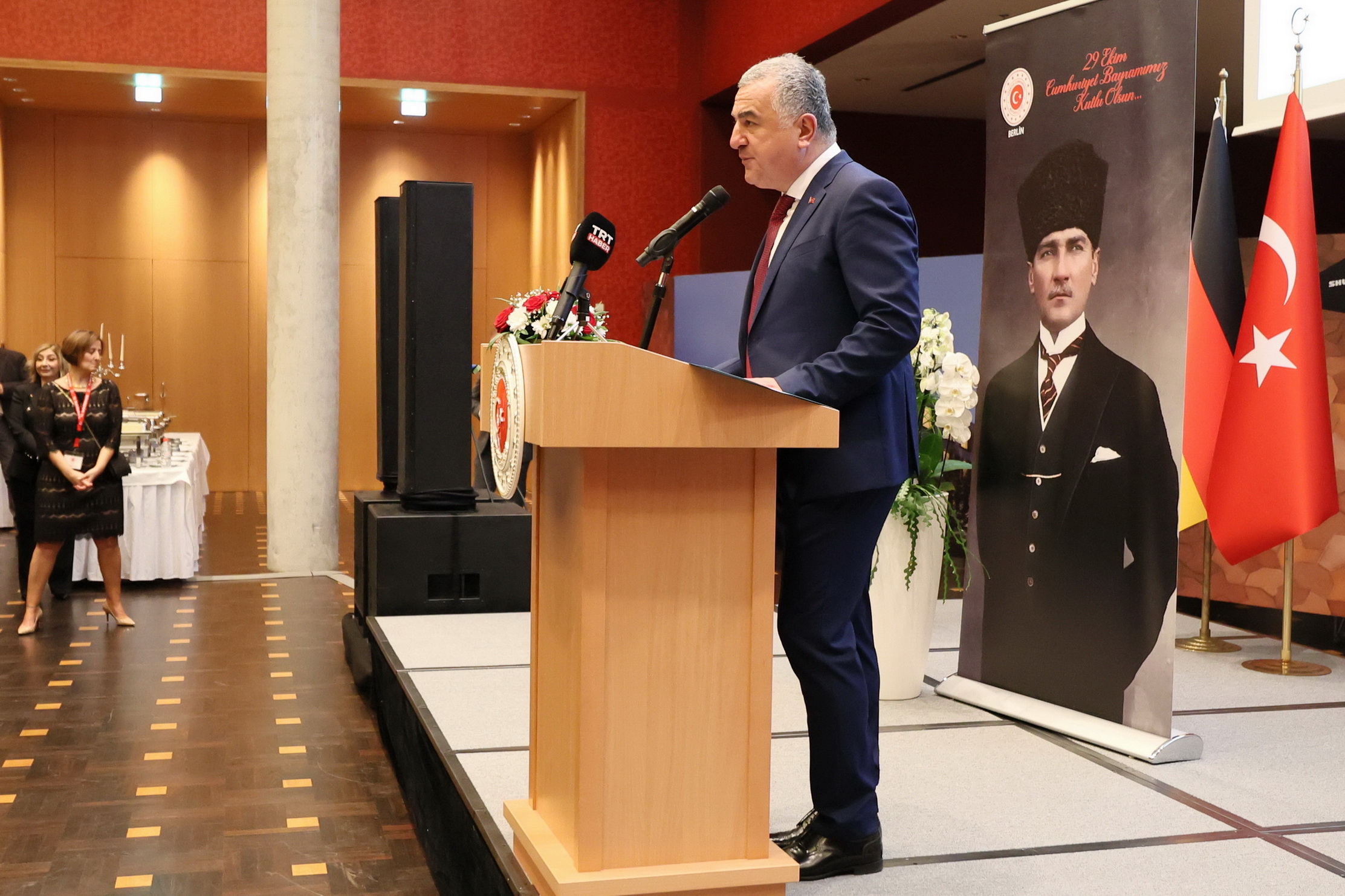 Berlin`de Türkiye Cumhuriyeti'nin 101'inci yılı kutlandı