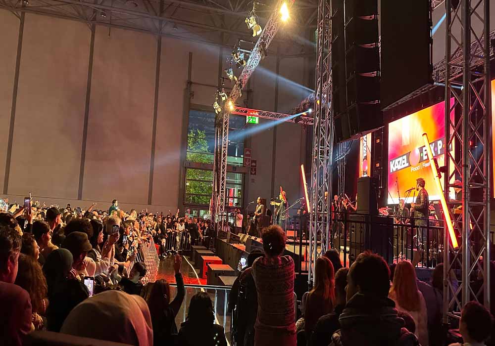 Haluk Levent, Düsseldorf’ta Unutulmaz Bir Konser Verdi