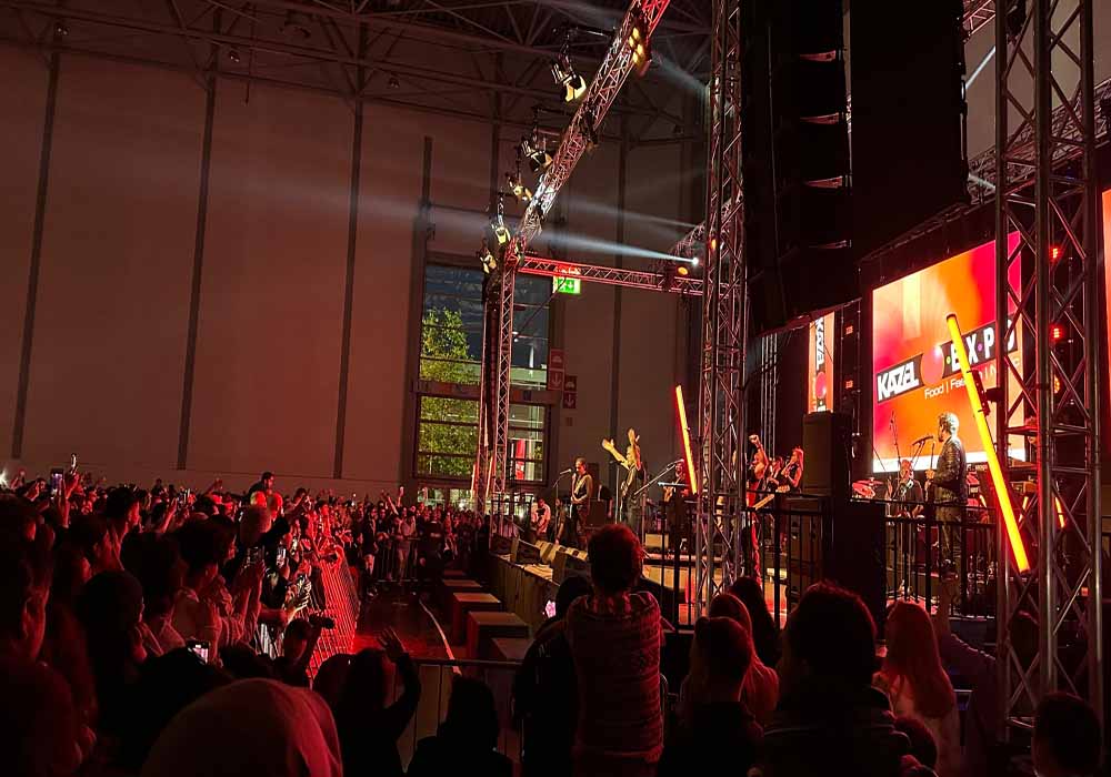 Haluk Levent, Düsseldorf’ta Unutulmaz Bir Konser Verdi