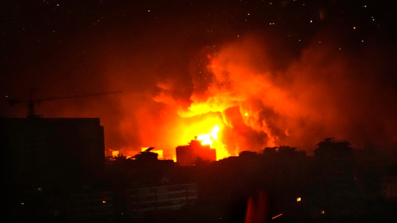 İsrail Beyrut'u şimdiye kadarki en ağır bombardımanla vurdu