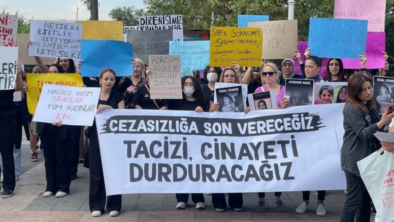 İki genç kadının vahşice öldürülmesine tepkiler büyüyor