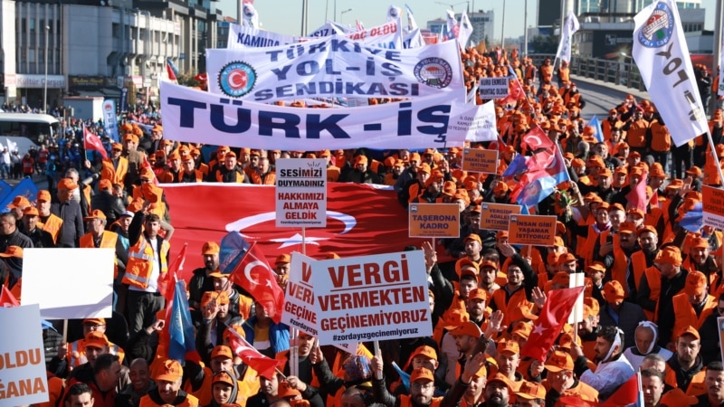 “Sizin oy makineniz değiliz, ayağınızı denk alın”