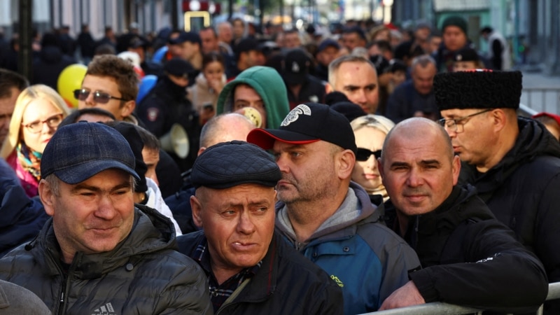 Moldova'da “Avrupa Birliği’ne katılım” referandumunda kıl payı “evet” çıktı